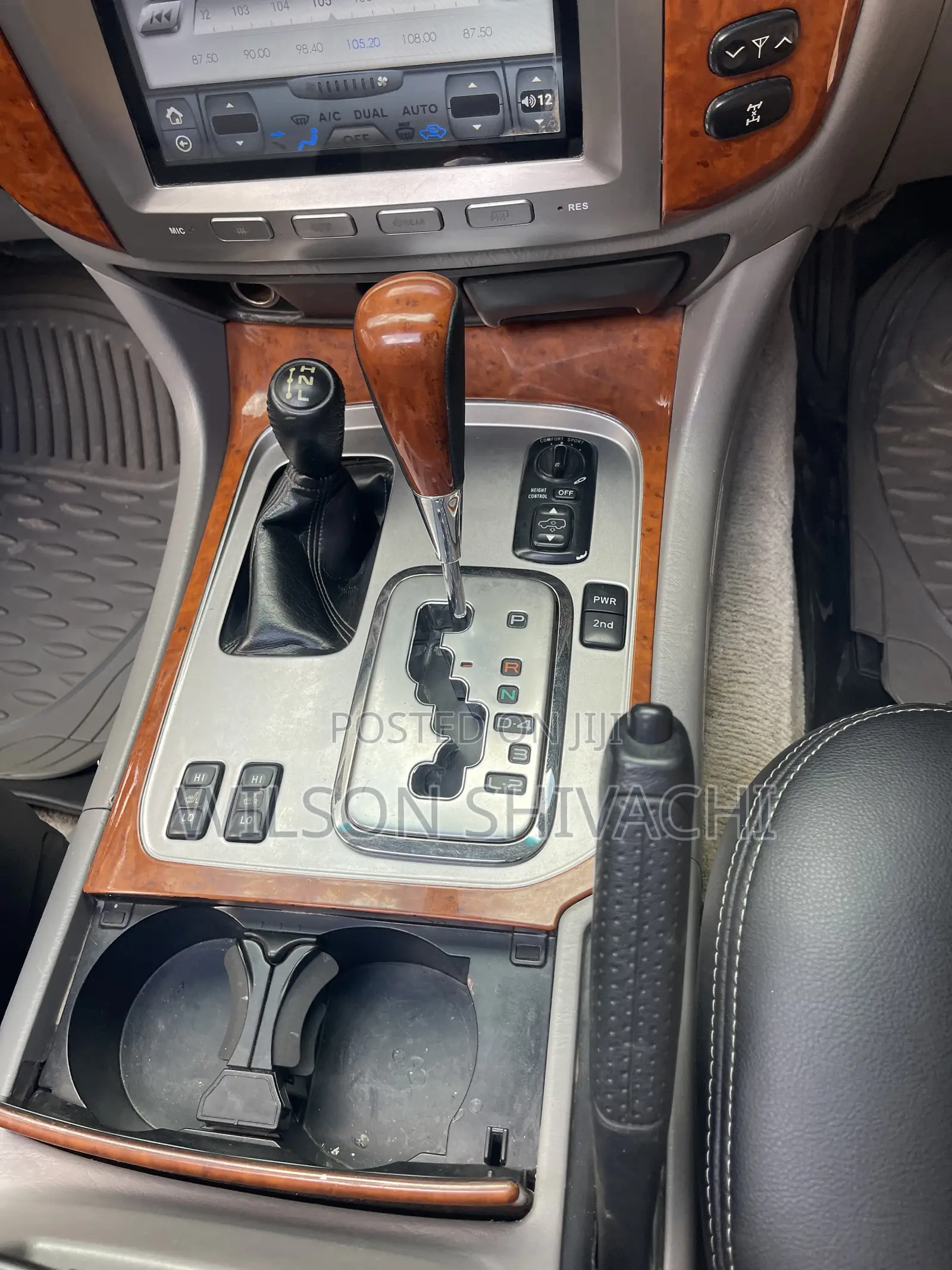 Toyota Land Cruiser 2005 Silver