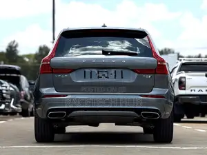 Volvo XC60 T5 R-Design AWD 2018 Gray