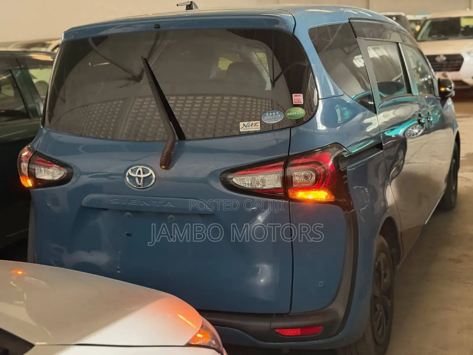 Toyota Sienta 1.5 FWD 2021 Blue