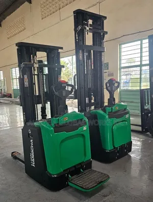 4.5metres X Series Pallet Stackers( Fully Electric 1.6 Fts)