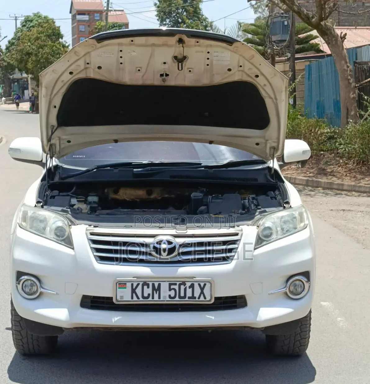 Toyota Vanguard 2010 White