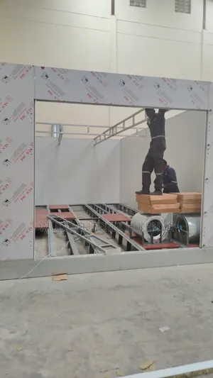 Heavy Duty Steel Panel Construction Heater Powered Spray Booth Machine