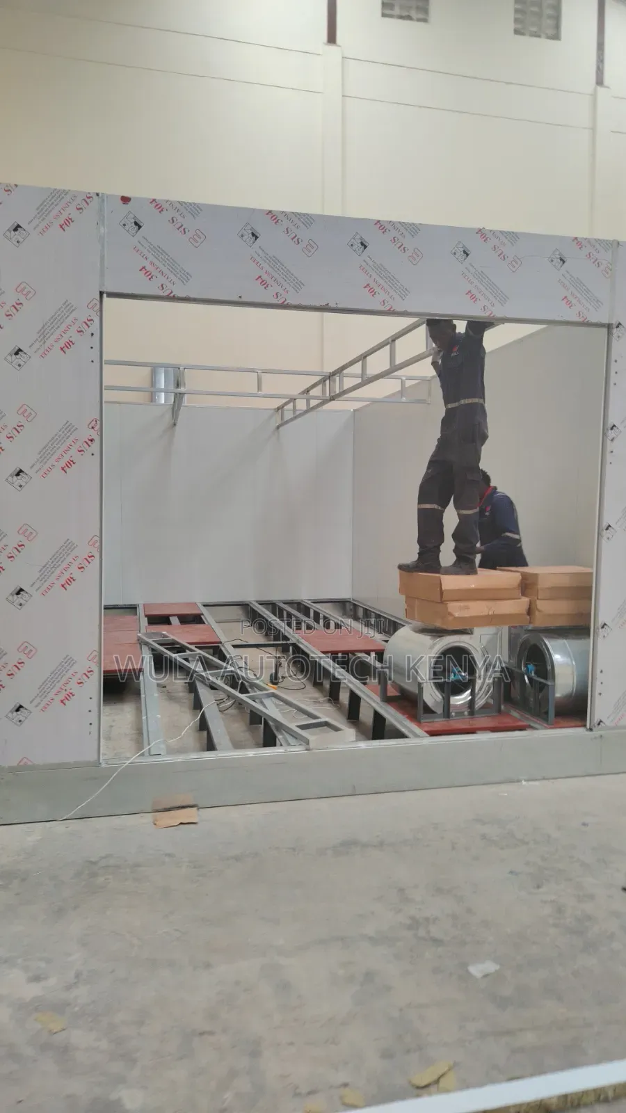 Heavy Duty Steel Panel Construction Heater Powered Spray Booth Machine