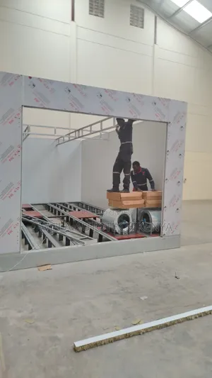 Heavy Duty Steel Panel Construction Heater Powered Spray Booth Machine