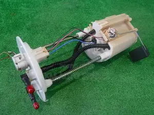 Toyota Land Cruiser Prado Fuel Pump.