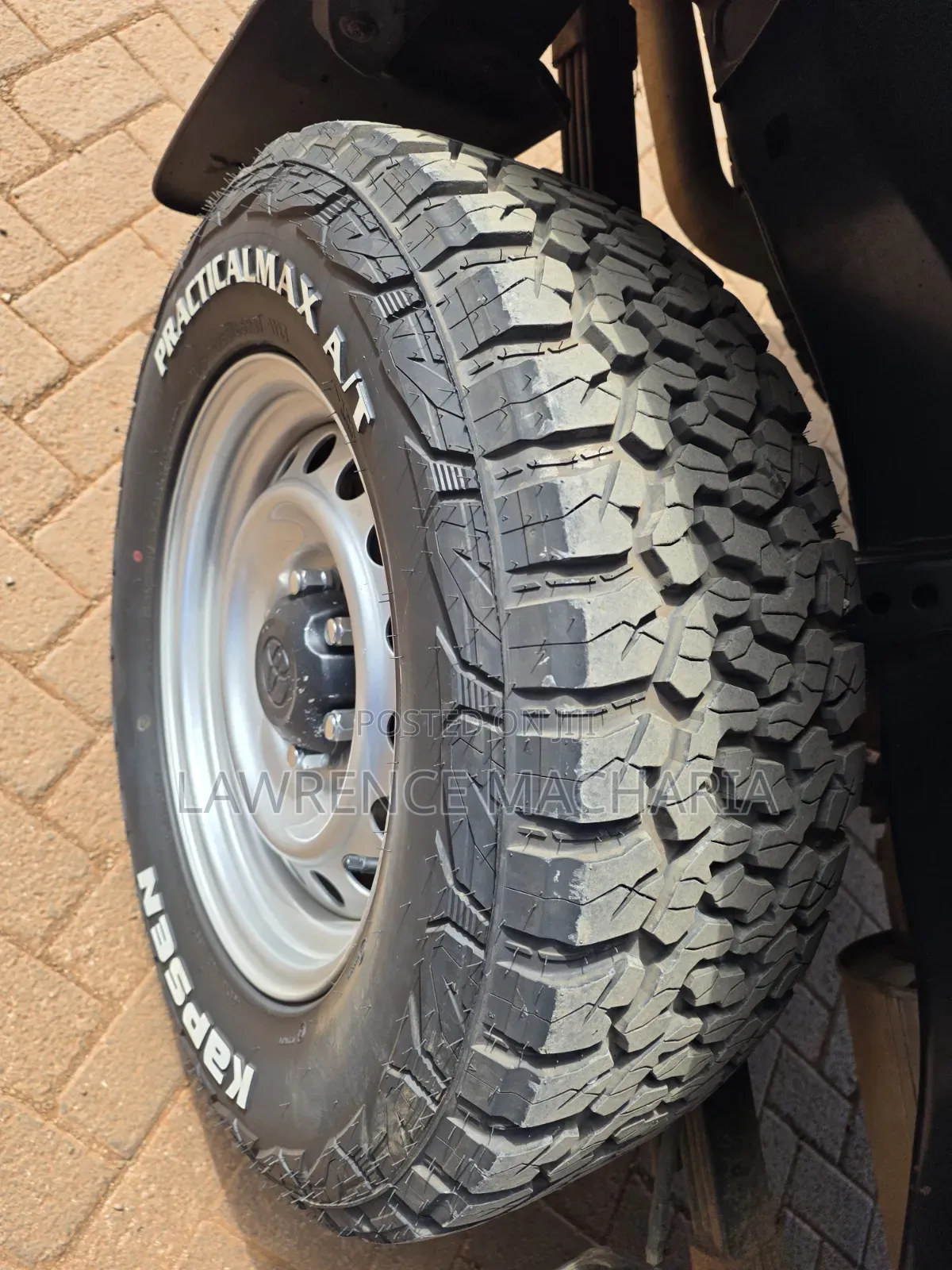Toyota Hilux 2021 White