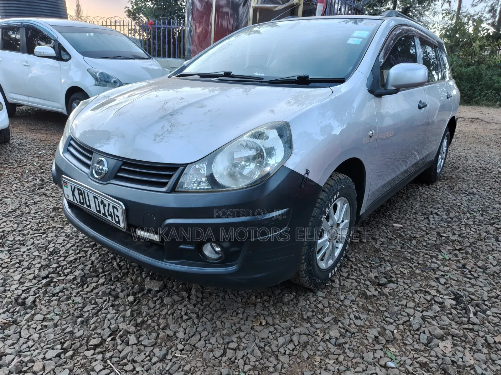 Nissan Advan 2015 Silver
