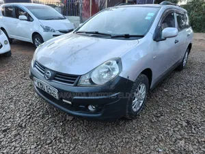 Nissan Advan 2015 Silver