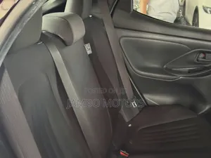 Toyota Yaris 2021 Brown