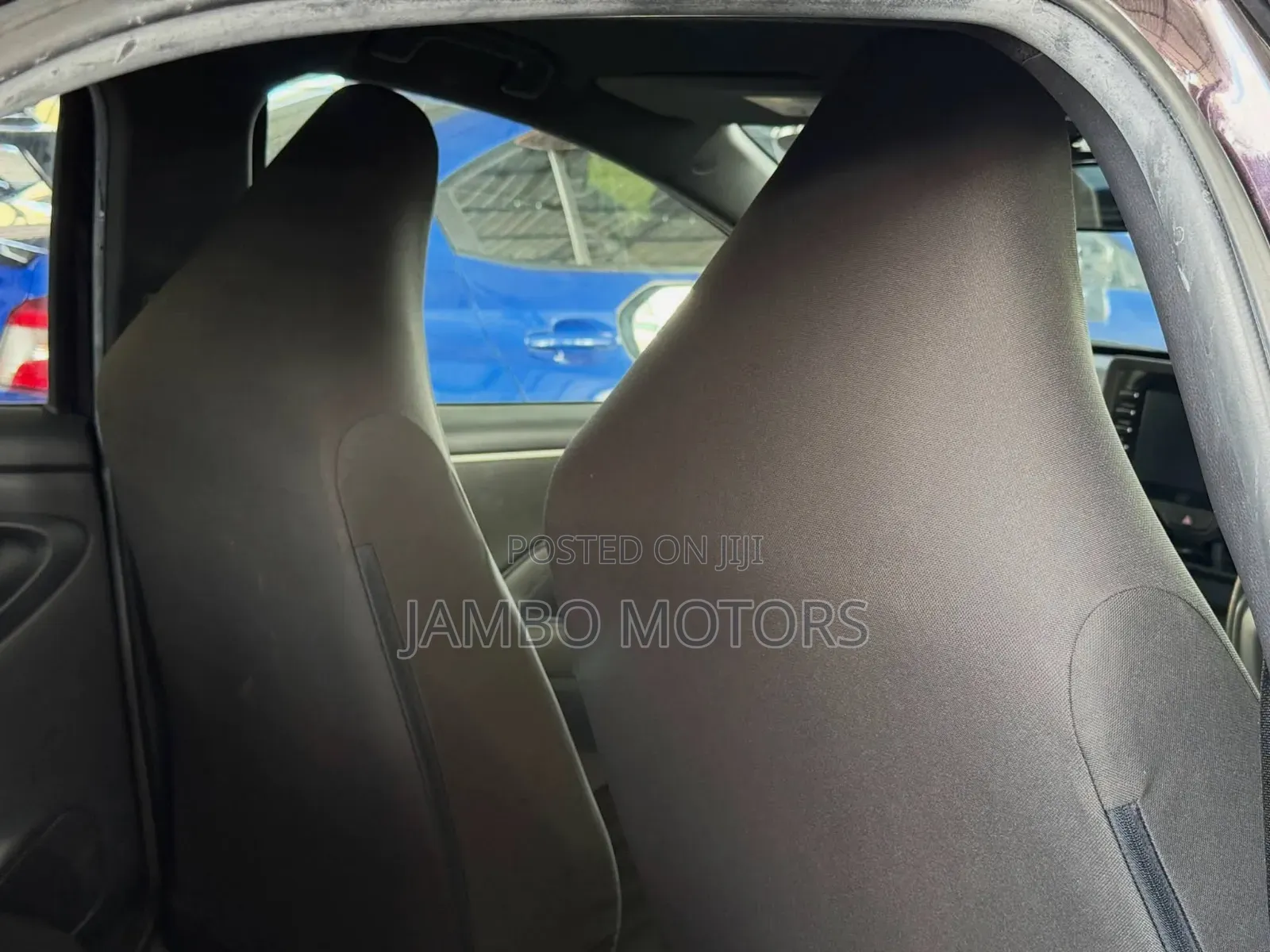 Toyota Yaris 2021 Brown