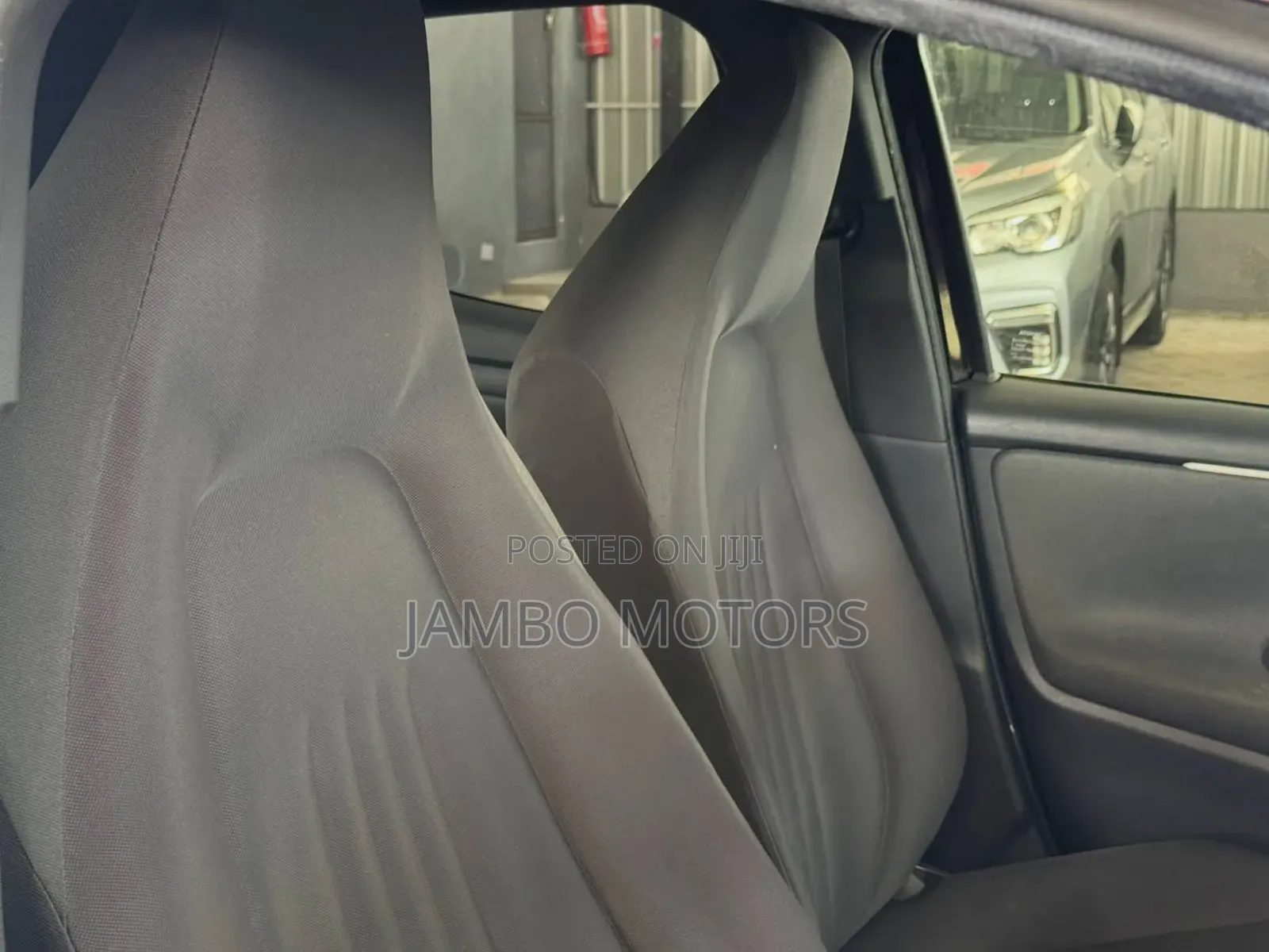 Toyota Yaris 2021 Brown