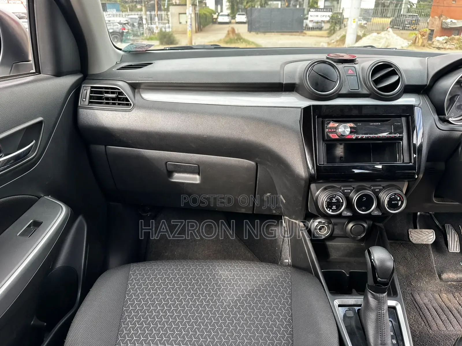 Suzuki Swift 2018 White