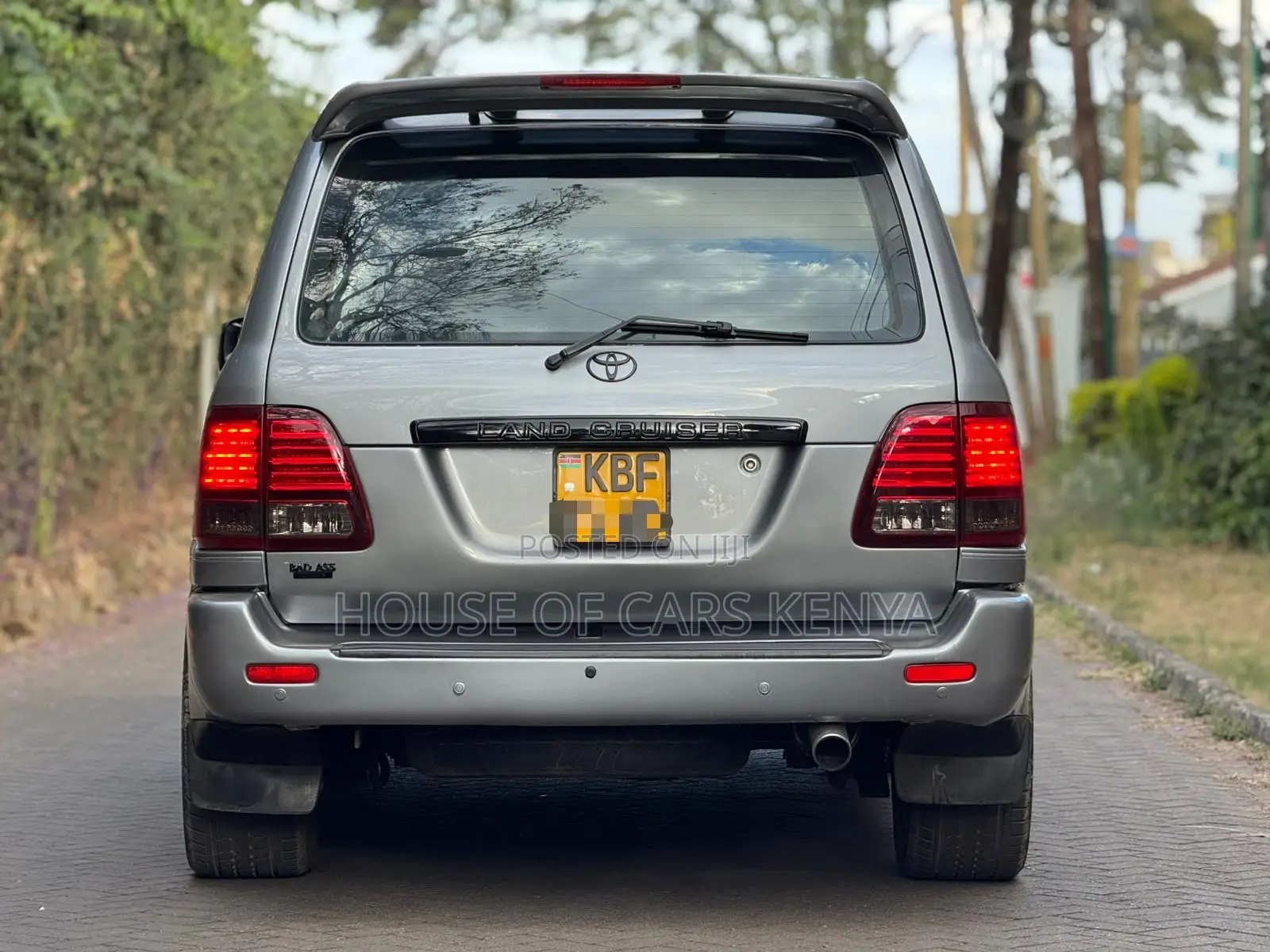 Toyota Land Cruiser 2004 Gray
