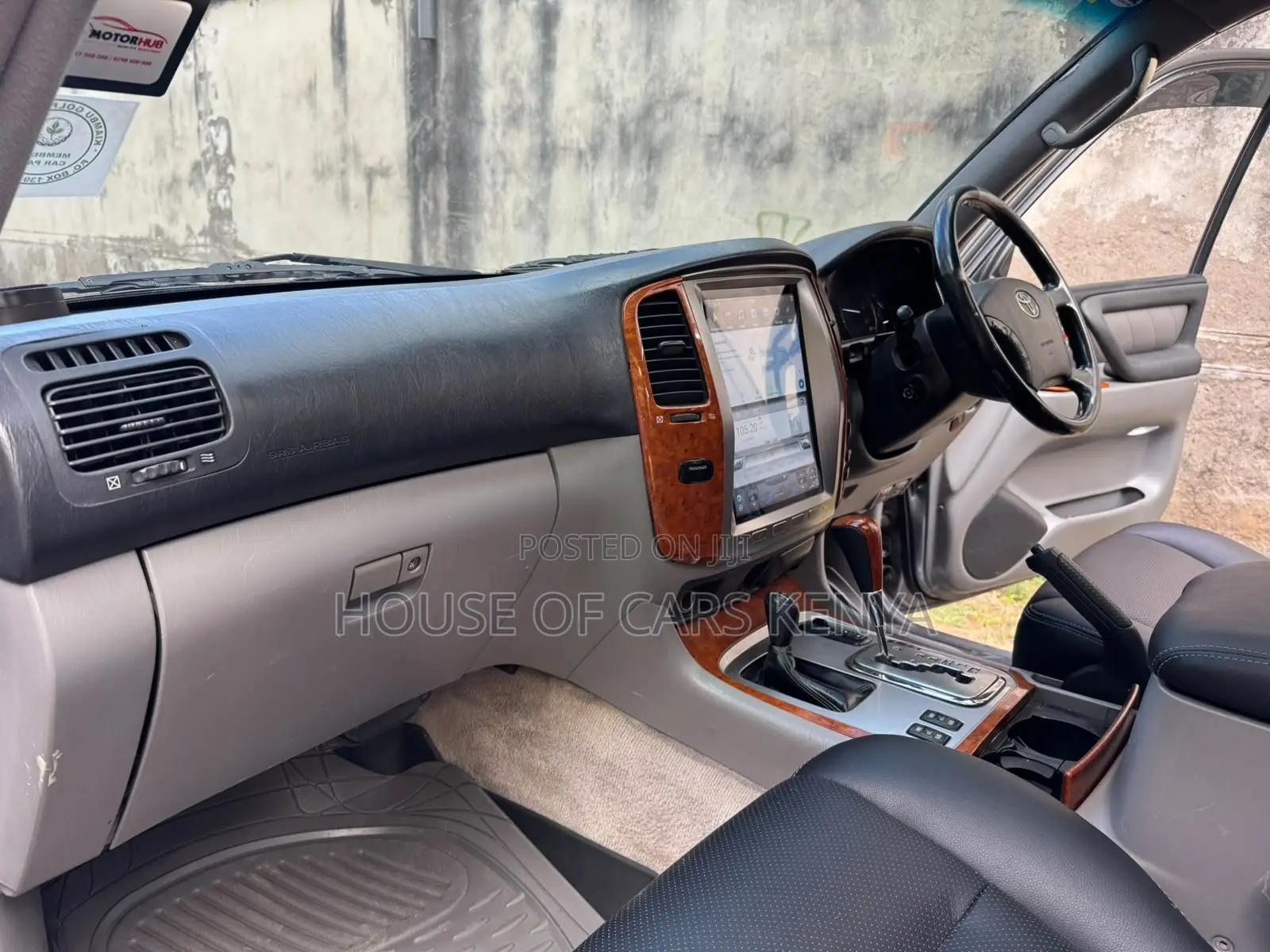 Toyota Land Cruiser 2004 Gray