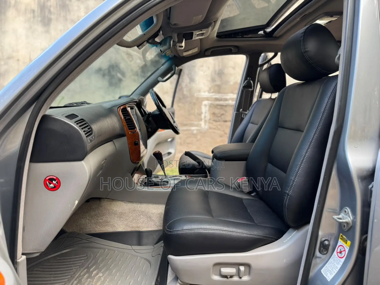 Toyota Land Cruiser 2004 Gray
