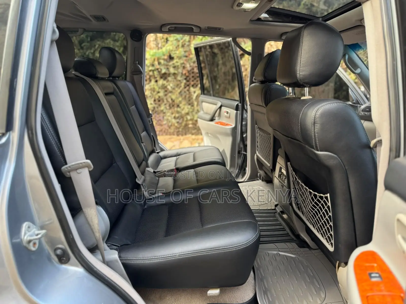 Toyota Land Cruiser 2004 Gray