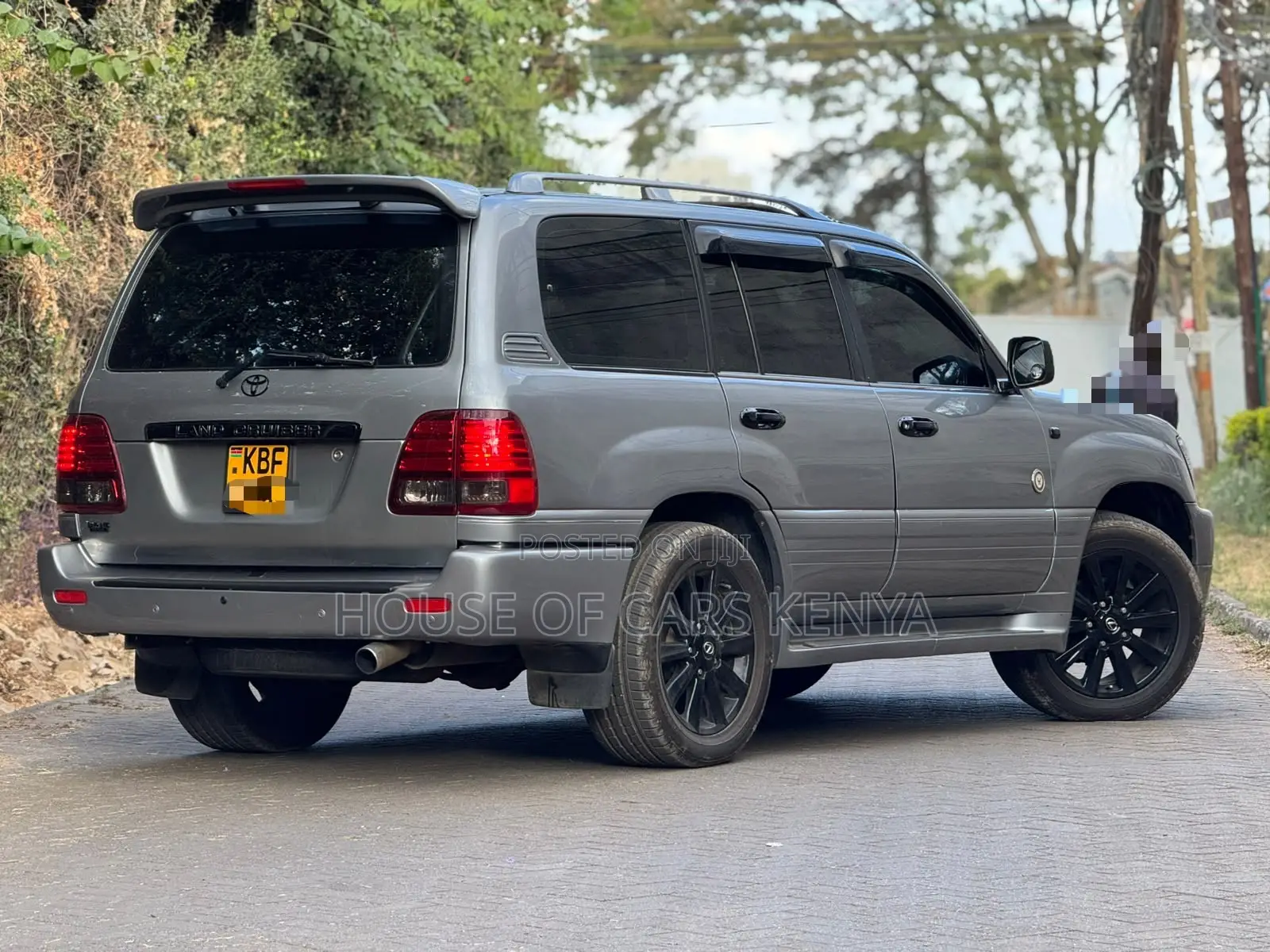 Toyota Land Cruiser 2004 Gray