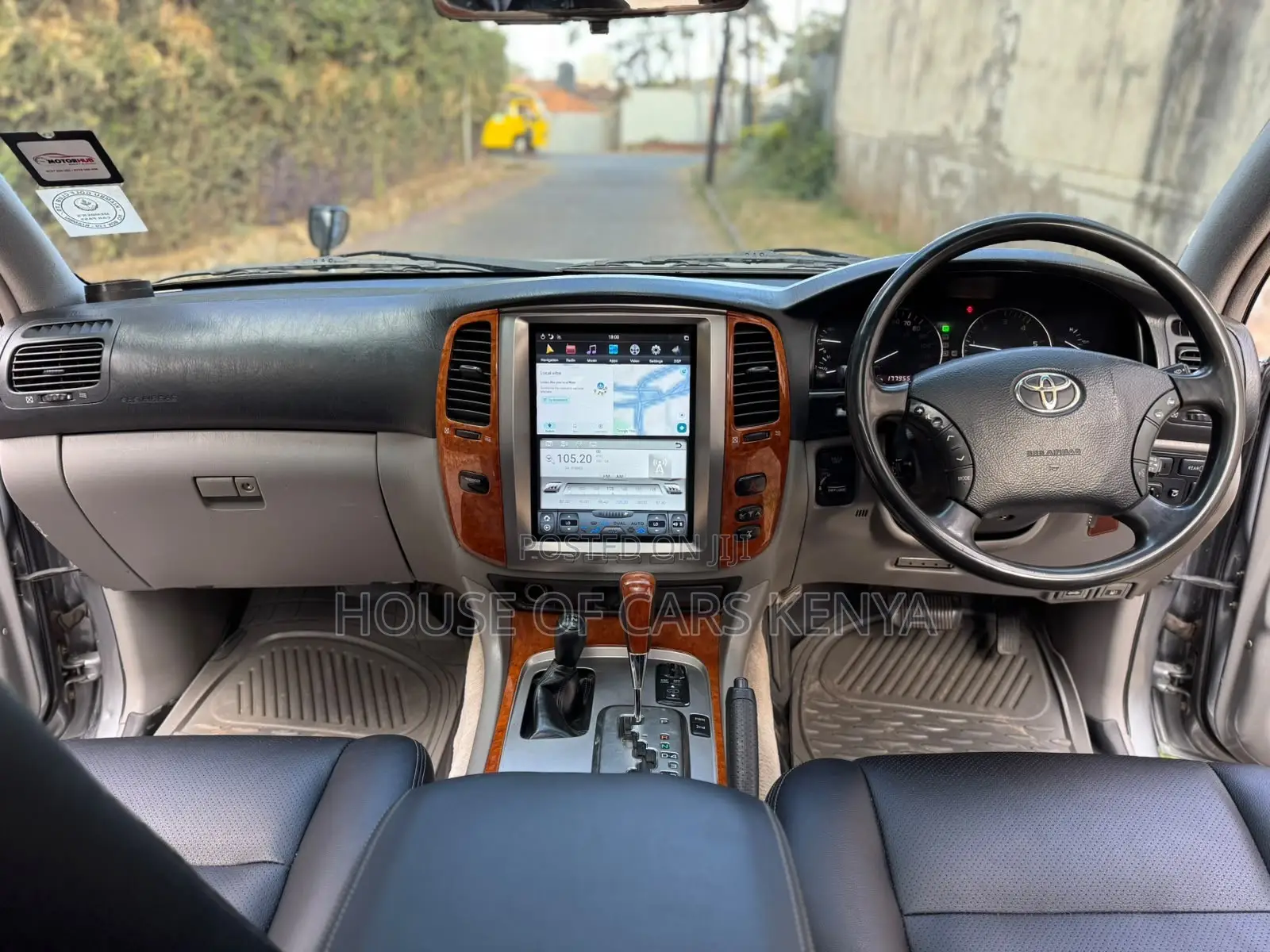 Toyota Land Cruiser 2004 Gray