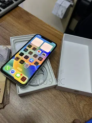 New Apple iPhone X 256 GB Silver