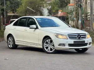 Mercedes-Benz C300 2011 White