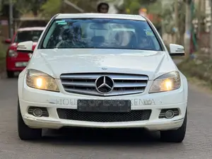 Mercedes-Benz C300 2011 White