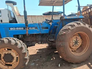 Tractor Newholland 80-66s Four Wheel