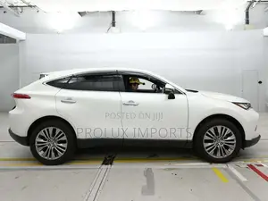 Toyota Harrier 2.0 2020 White