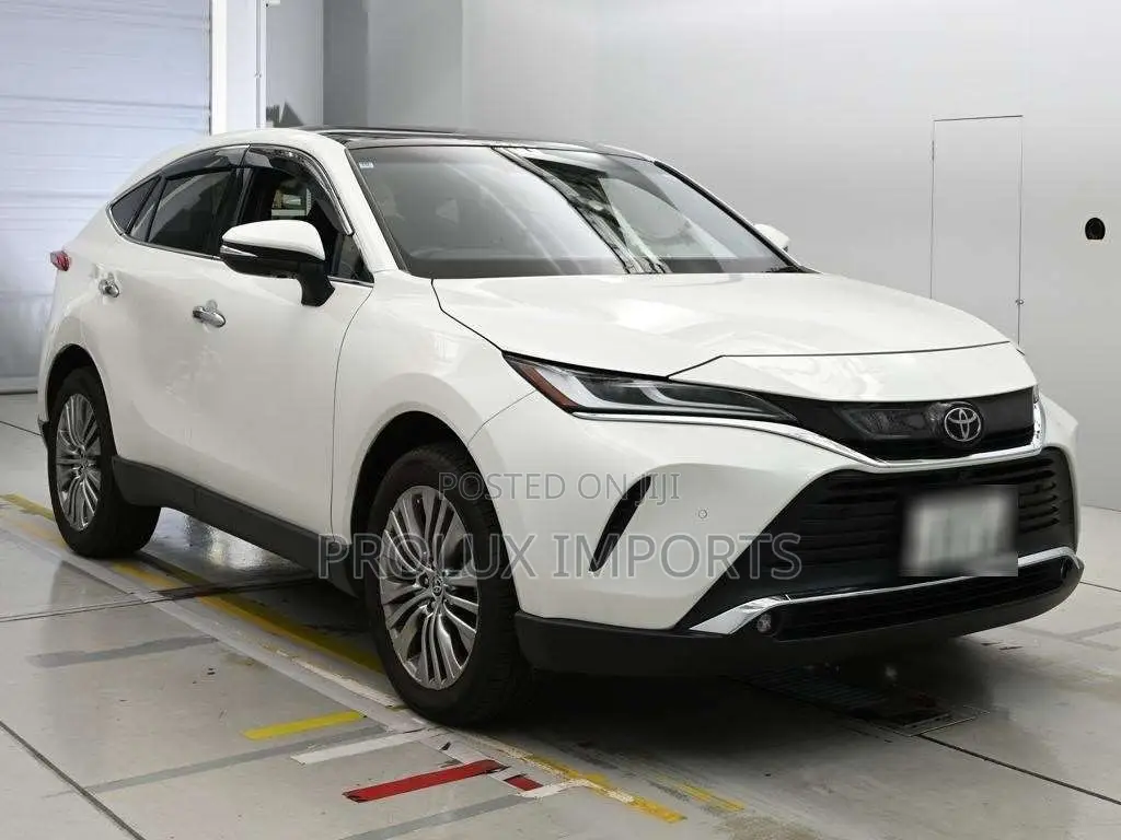 Toyota Harrier 2.0 2020 White