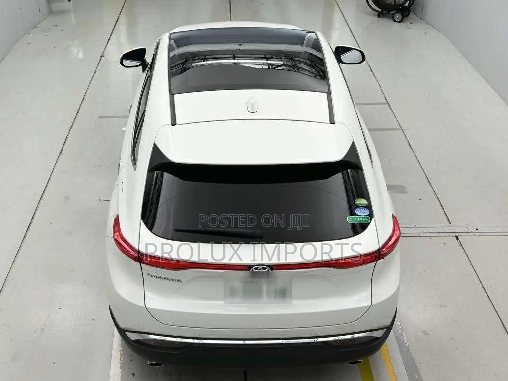 Toyota Harrier 2.0 2020 White