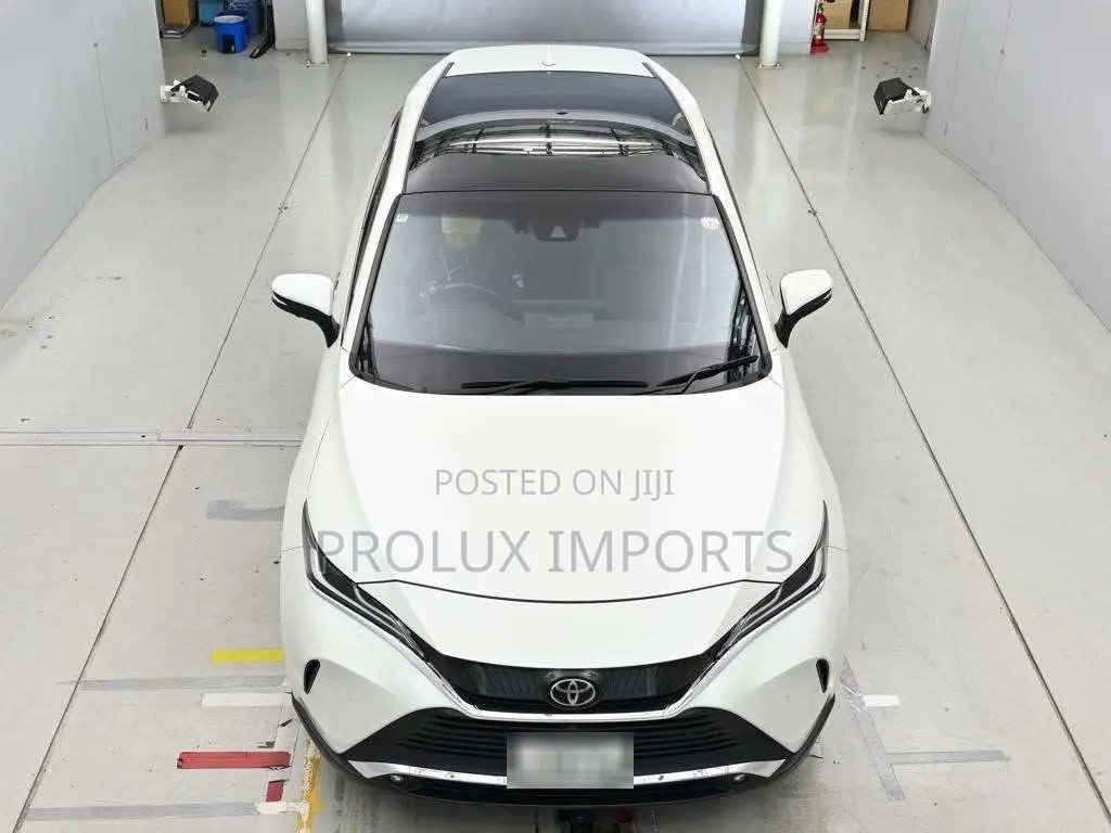 Toyota Harrier 2.0 2020 White