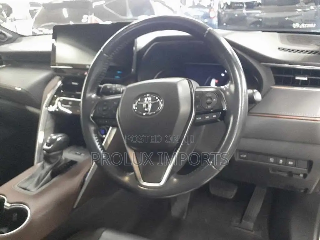 Toyota Harrier 2.0 2020 White