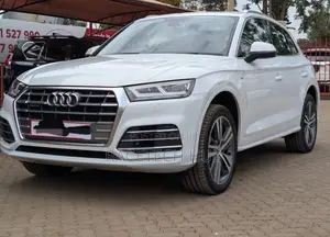 Audi Q5 2.0T Premium AWD quattro 2019 White