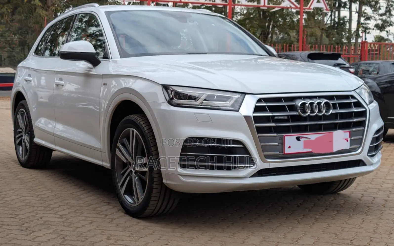 Audi Q5 2.0T Premium AWD quattro 2019 White