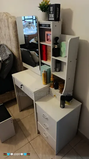 Vanity Dressing Mirror With Stool Set