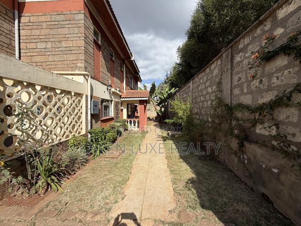 5bdrm Mansion in Ngong for rent