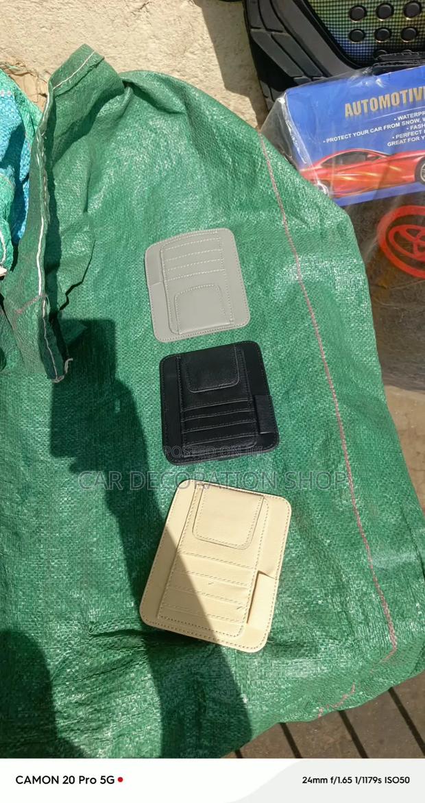 Multipurpose Car Sunvisor Maximizes Car Interior Storage - main view