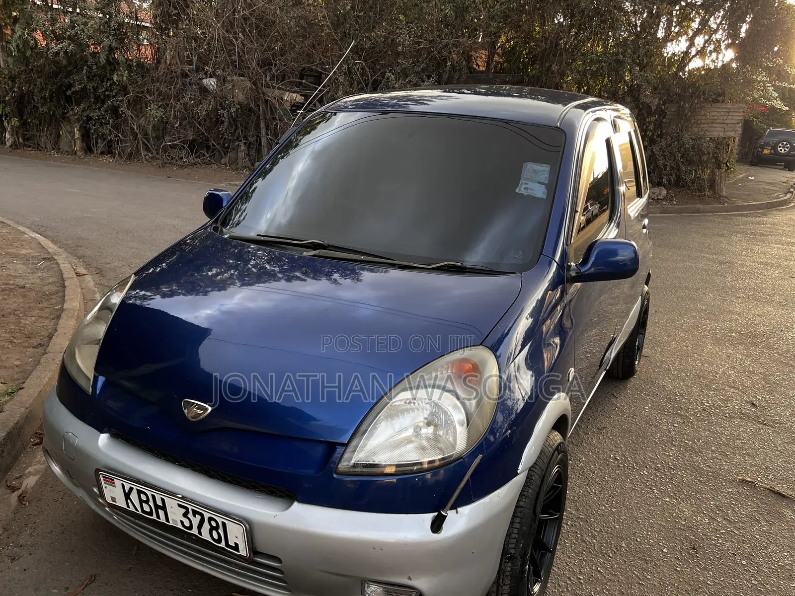 Toyota Fun Cargo 2003 Blue