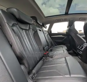 Audi Q5 2.0T Premium AWD quattro 2019 White