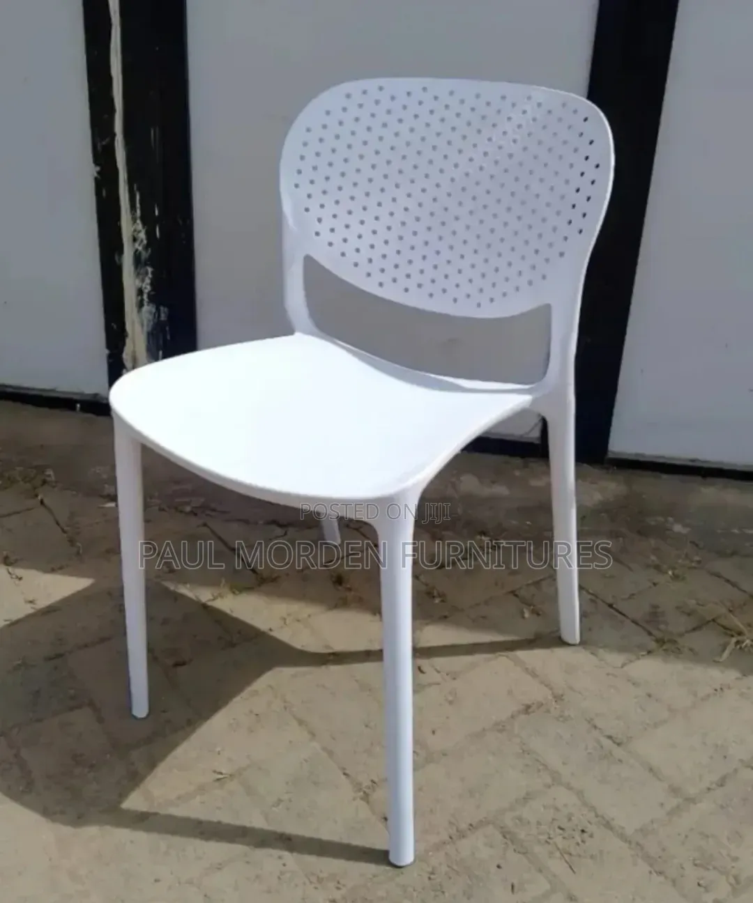White Plastic Office/Dining Chair