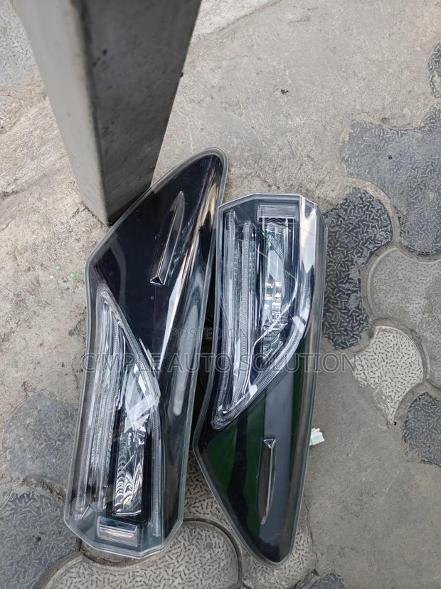 Toyota Harrier 2015/2016 Model Tailights Each - main view