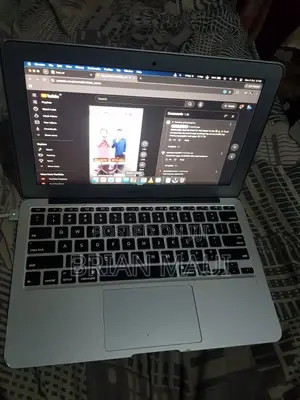 Laptop Apple MacBook Air 2015 4GB Intel Core i5 SSD 128GB
