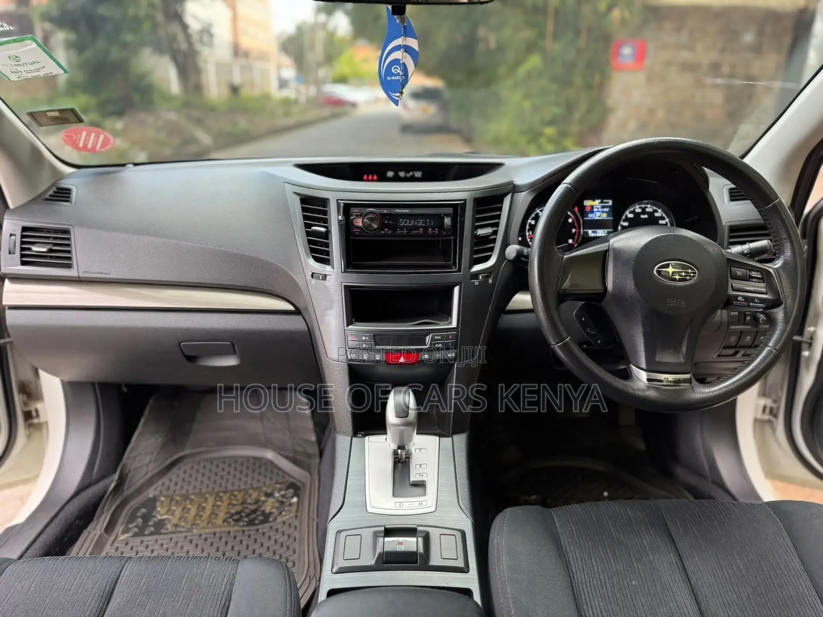 Subaru Legacy 2014 White