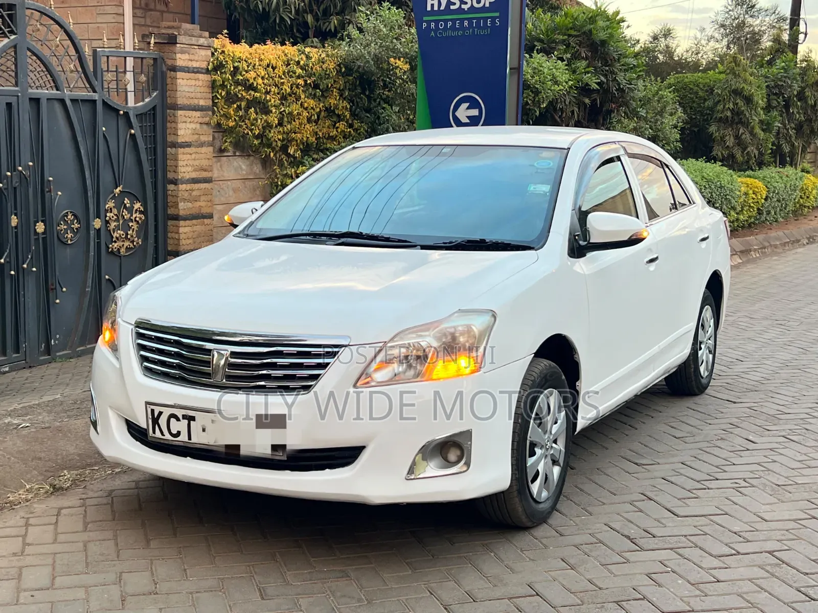 Toyota Premio 2012 White
