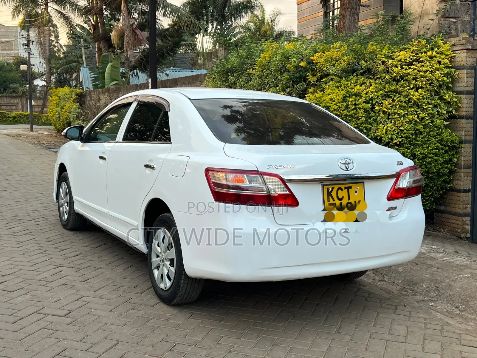 Toyota Premio 2012 White