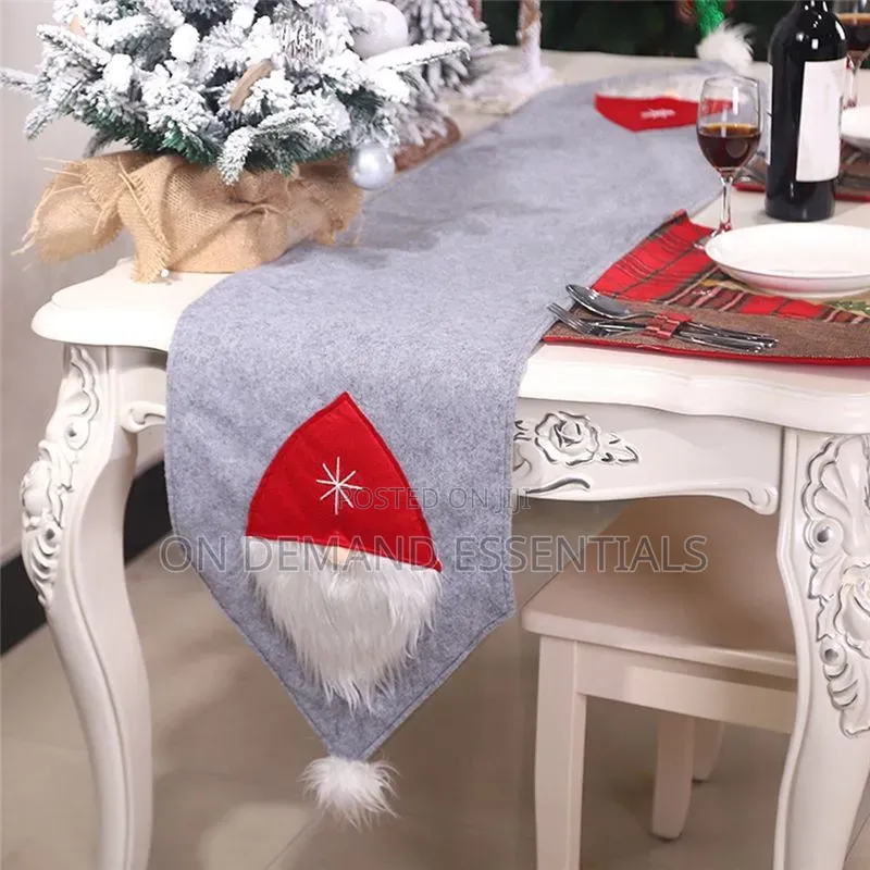 Classic Christmas Table Runner