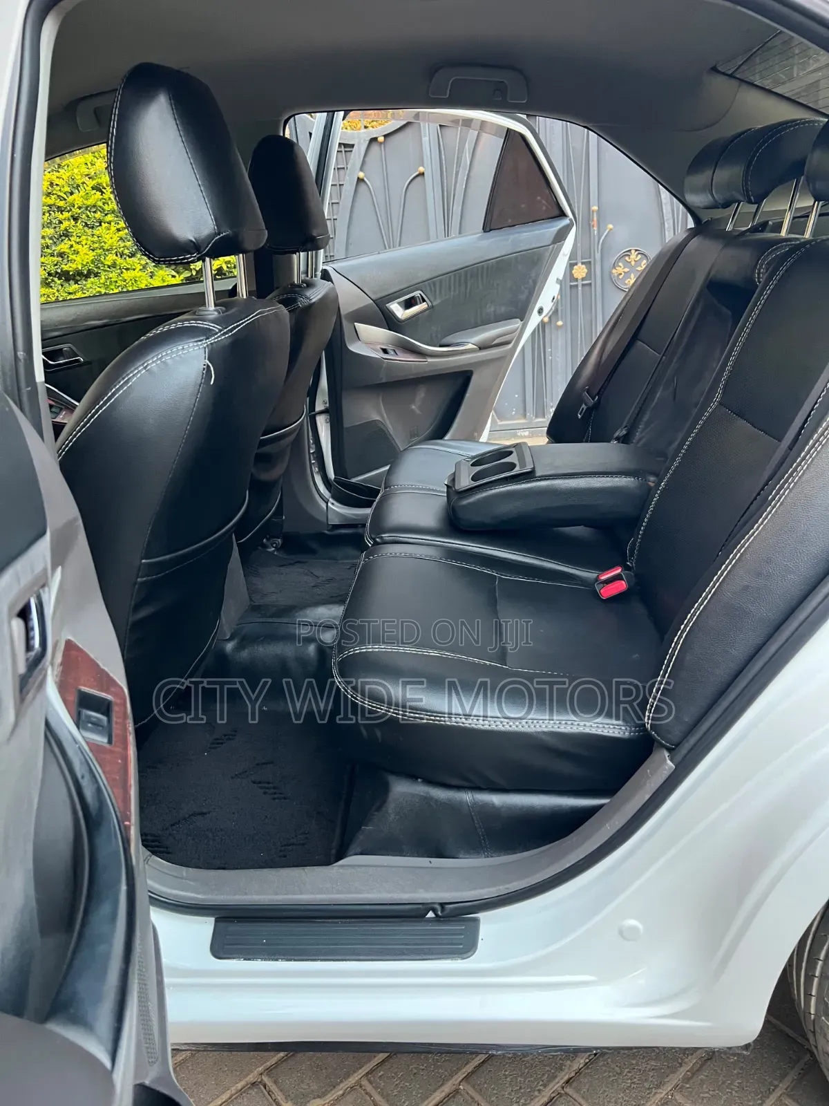 Toyota Premio 2012 White