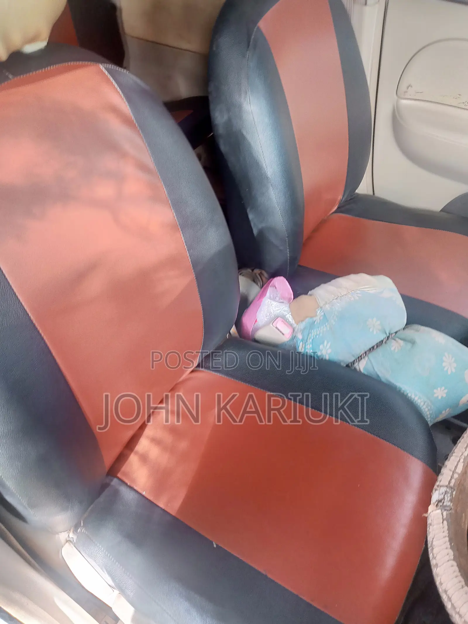 Toyota Sienta 2010 Silver