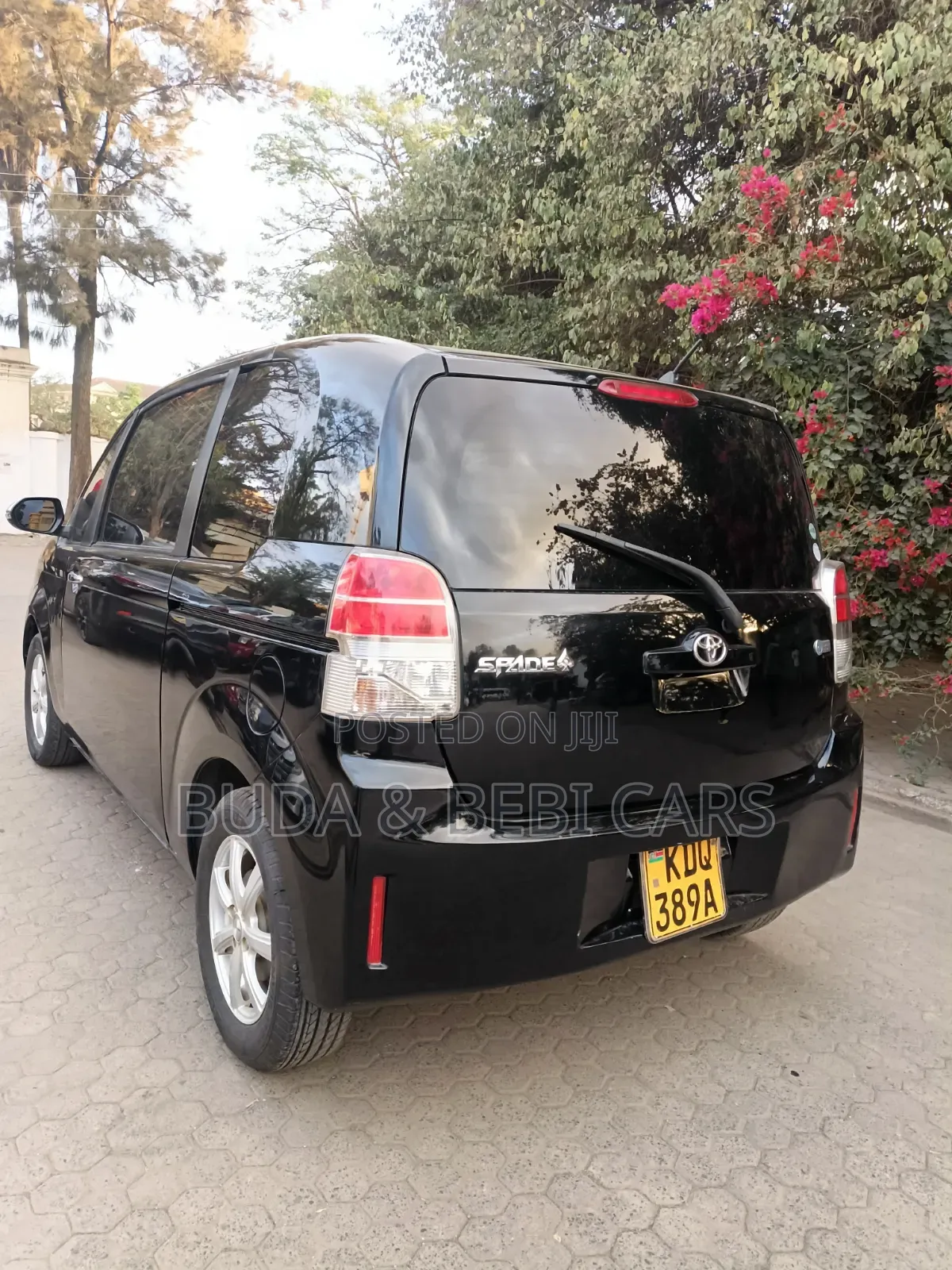 Toyota Spade 2017 Black