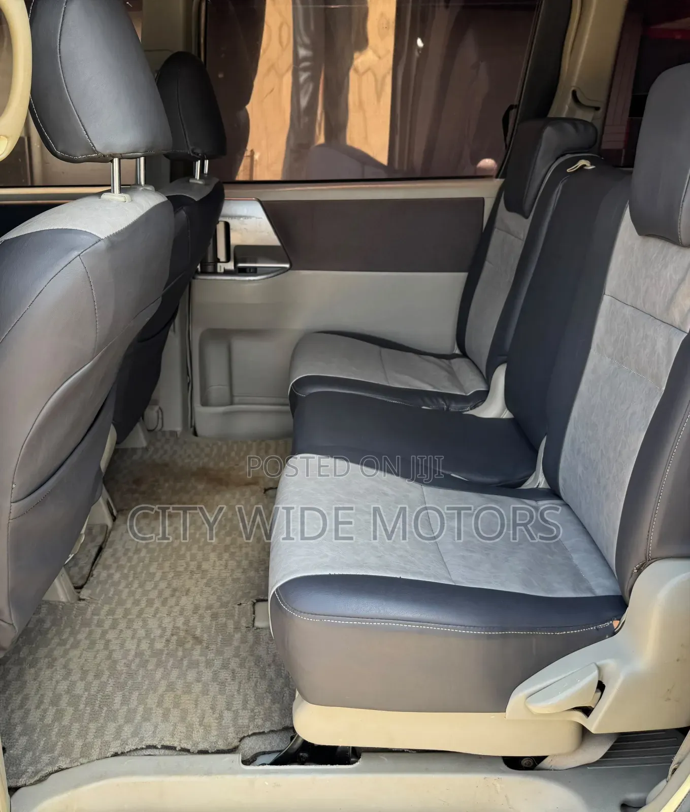 Toyota Noah 2008 Silver