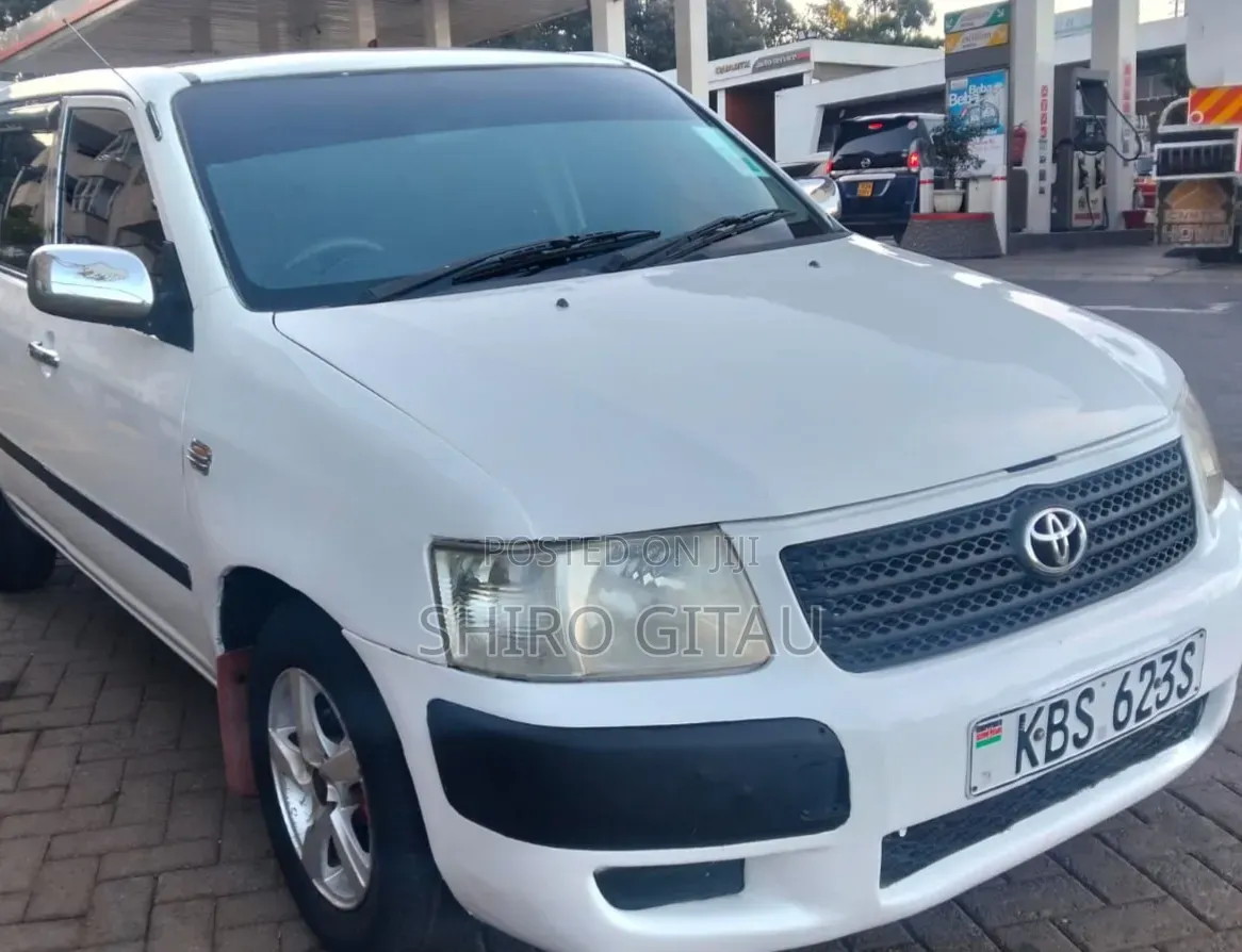 Toyota Succeed 2005 White